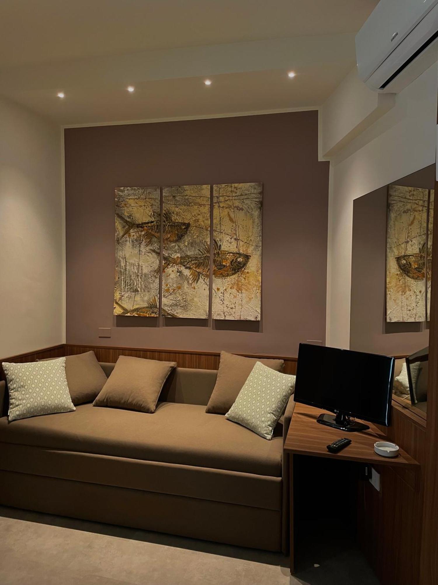B&B Everest Bar Ristorantino Габиче Маре Екстериор снимка